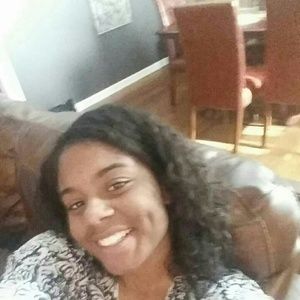 Meet your Posher, Tierra