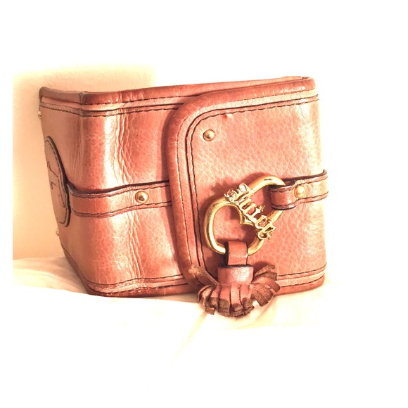 JUICY COUTURE WALLET!