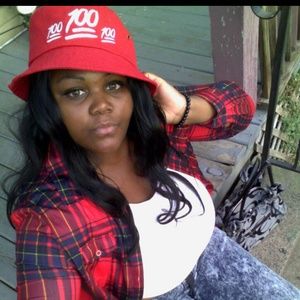 Meet your Posher, Angelica