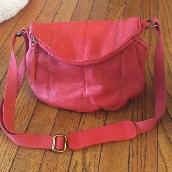 The Sak 100% Leather. Coral Crossbody