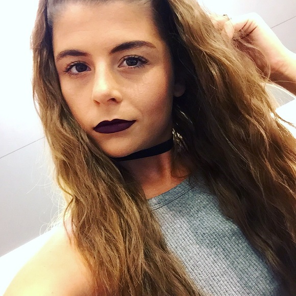 Meet your Posher, Kelsie - Picture 2 of 2