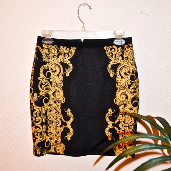 XXI Versace-style printed miniskirt