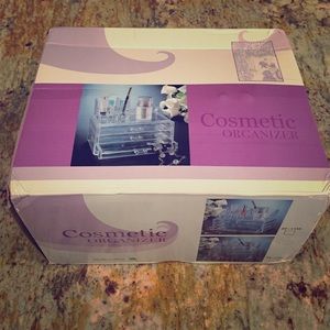 BNWOT Two piece makeup organizer