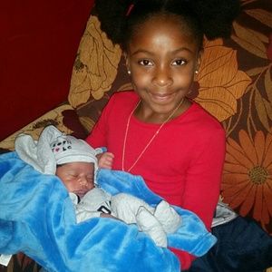 Meet your Posher, Ghyslaine