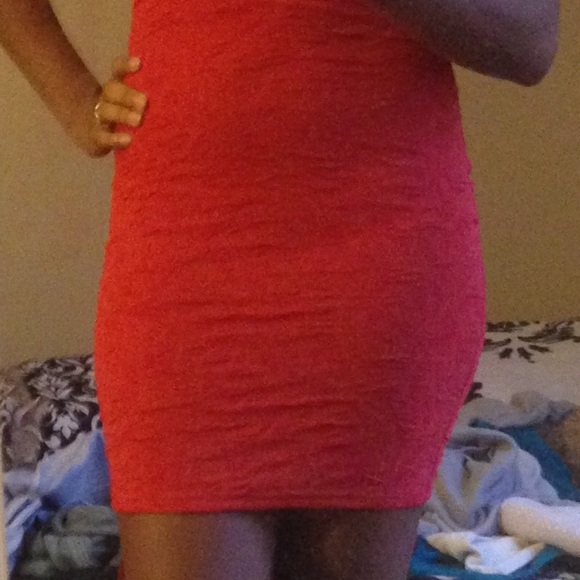 Pink/red bodycon dress - Picture 2 of 2