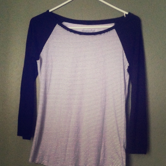 American eagle black and white baseball tee