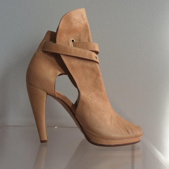 NWOT Taskent by Cheyenne Leather Booties - Picture 3 of 4