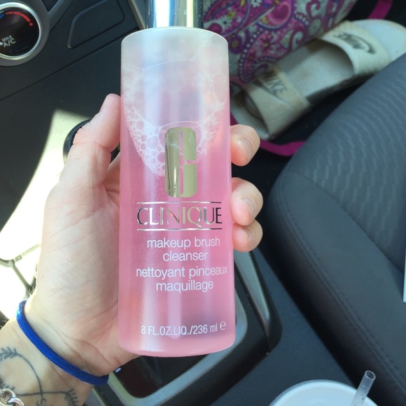 In search of Clinique makeup brush cleaner