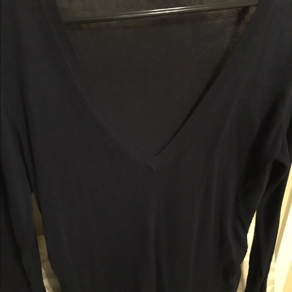 🎉Limited🎉Lightweight V-neck sweater