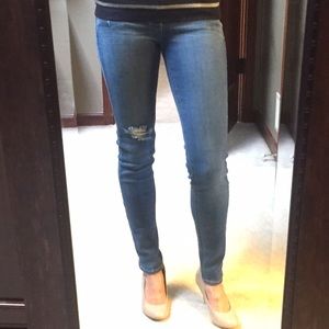 Just Black Stitch fix distressed skinny jeans 25
