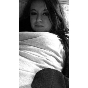 Meet your Posher, Alexiss