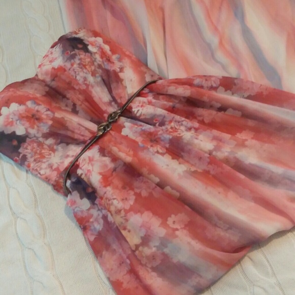 *FLASH SALE!* NWOT flowy maxi dress
