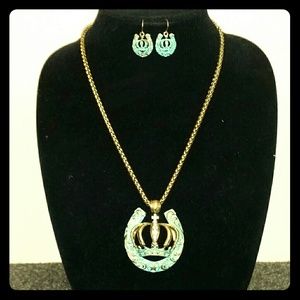 Gold necklace and earring set
