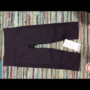 Seamlessly Street Crop Lululemon Leggings