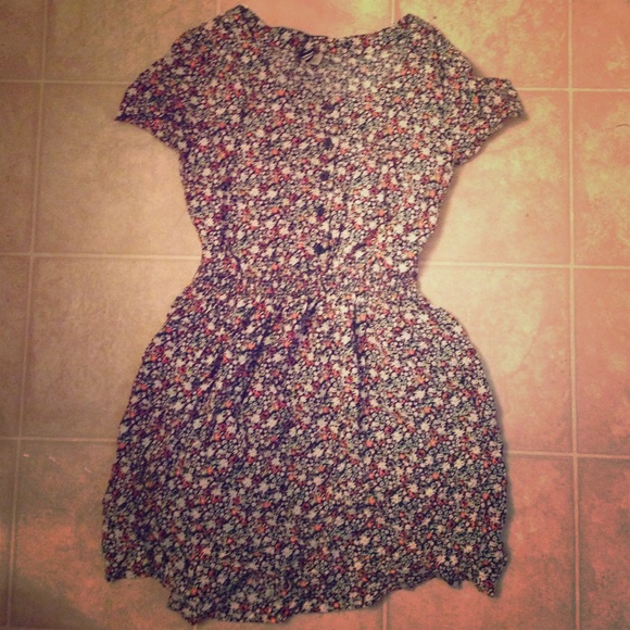 Cute Short Sleeve Floral H&M Dress Like New