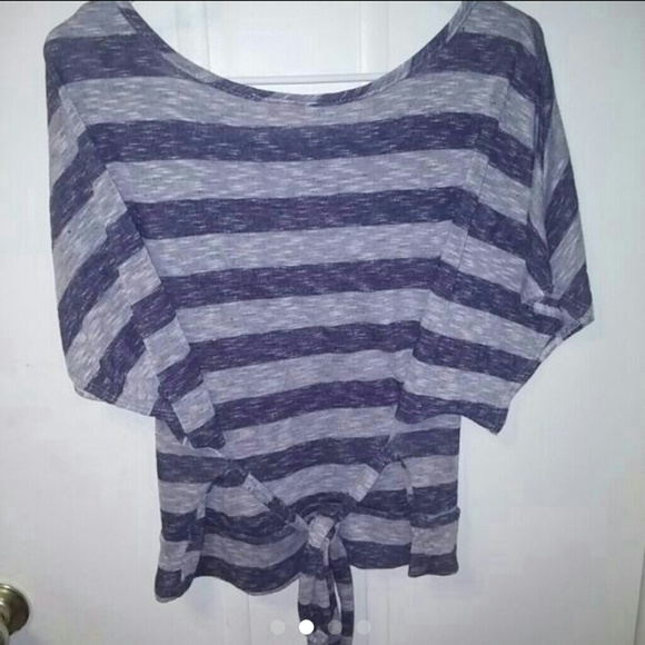 Batwing Striped Top - Picture 2 of 4