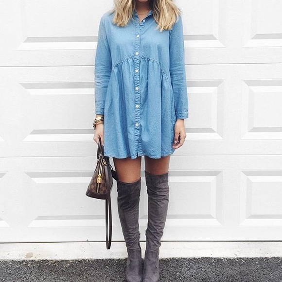 boutique Dresses & Skirts - Adorable Peter Pan Collared Denim Dress!