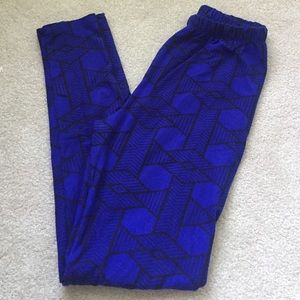 NWOT Lularoe blue print leggings