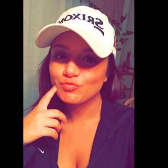 Meet your Posher, Jessica - Picture 1 of 1