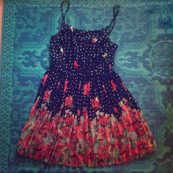 Pleated Feminine Polka Dot Floral Dress
