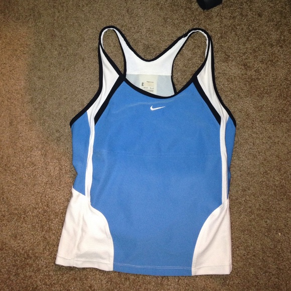 Women's medium dry fit Nike tank
