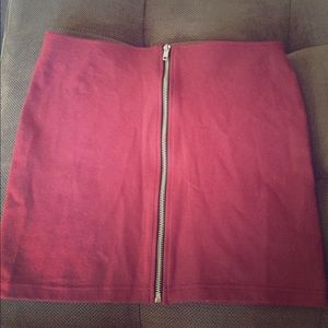 Maroon H&M high waisted skirt