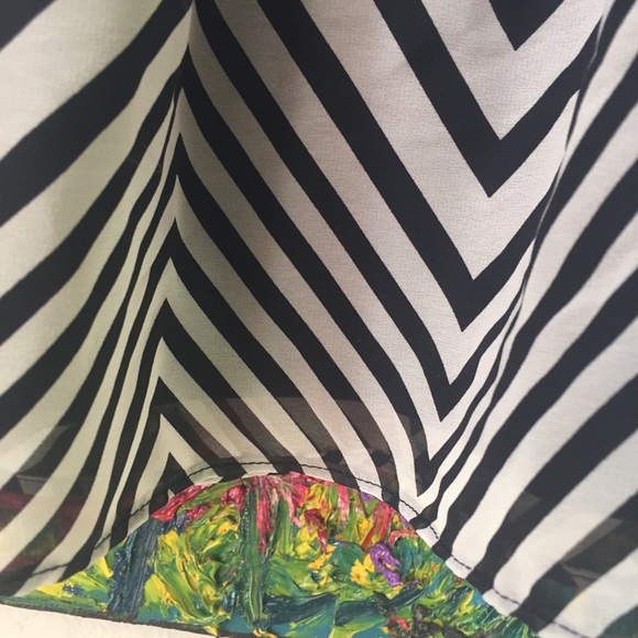 Chevron Skirt - Picture 3 of 4