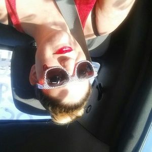 Meet your Posher, Karissa