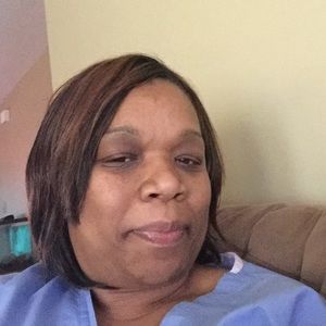 Meet your Posher, Roxanne