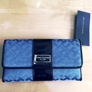 Tommy Hilfiger Wallet Ⓜ️
