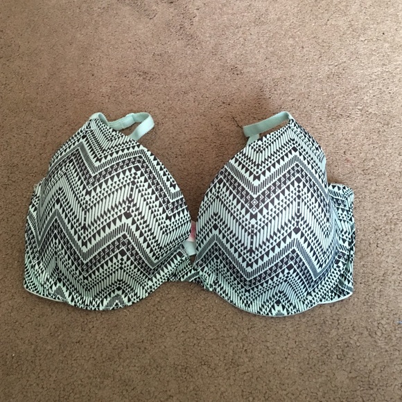 Demi-buste Vs PINK bra