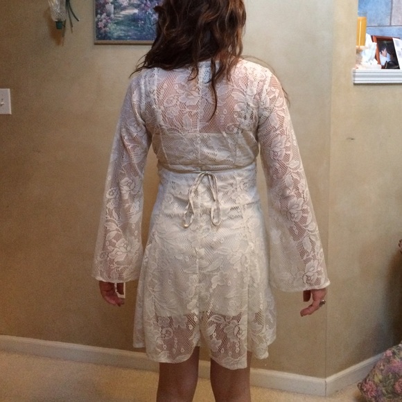 Ivory flowy white dress Small American Rag - Picture 3 of 4