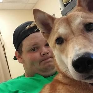 Meet your Posher, Casey