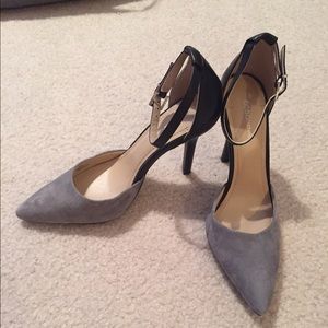 BCBGenerarion gray d'orsay pumps