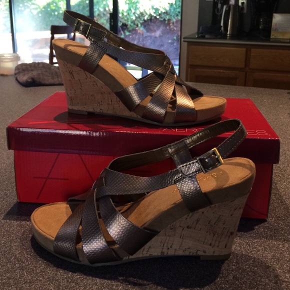 Copper aerosoles wedge 8 NIB