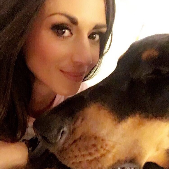 Meet your Posher, Sonia ✨new photos!✨ - Picture 8 of 8