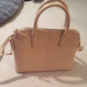 Beige/cream Zara handle bag.