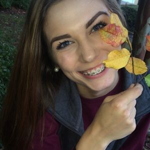 Meet your Posher, Ally