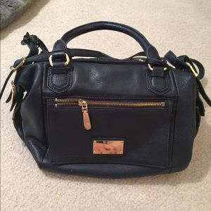 Navy Vince Camuto extendable shoulder purse