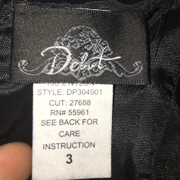 Formal dress, beautiful condition wore once! - Picture 4 of 4