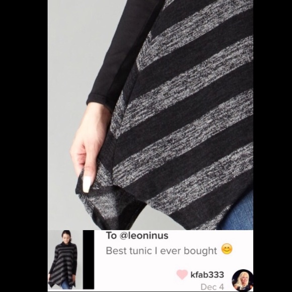 🇺🇸Black & Dark Heather Gray Striped Cowl - Picture 4 of 4