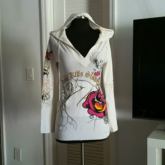 ED HARDY WHITE SWEATER SIZE M