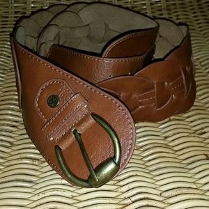 Jessica Simpson belt