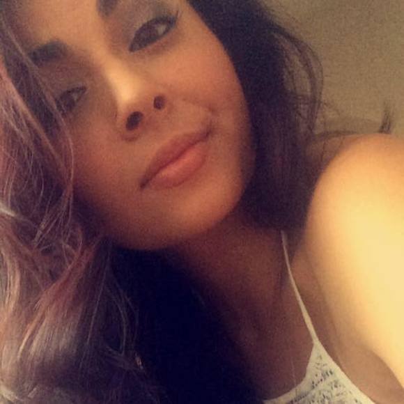 Meet your Posher, Myra