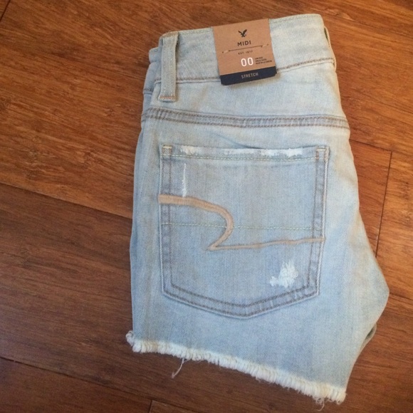00 American eagle midi stretch shorts