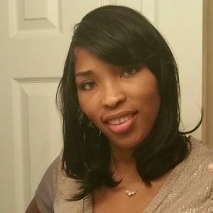 Meet your Posher, Cecelia