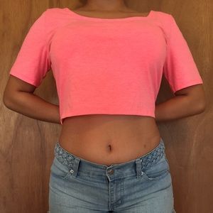 Pink cropped tee