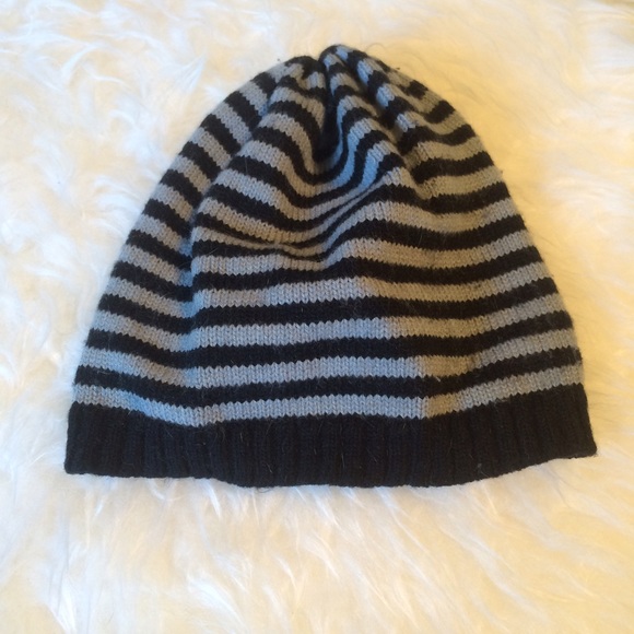 Black & grey striped beanie hat