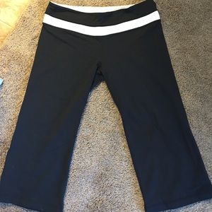 Size 10 lulu lemon crops