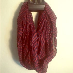 NWT Burgundy-Navy Infinity Chevron Scarf
